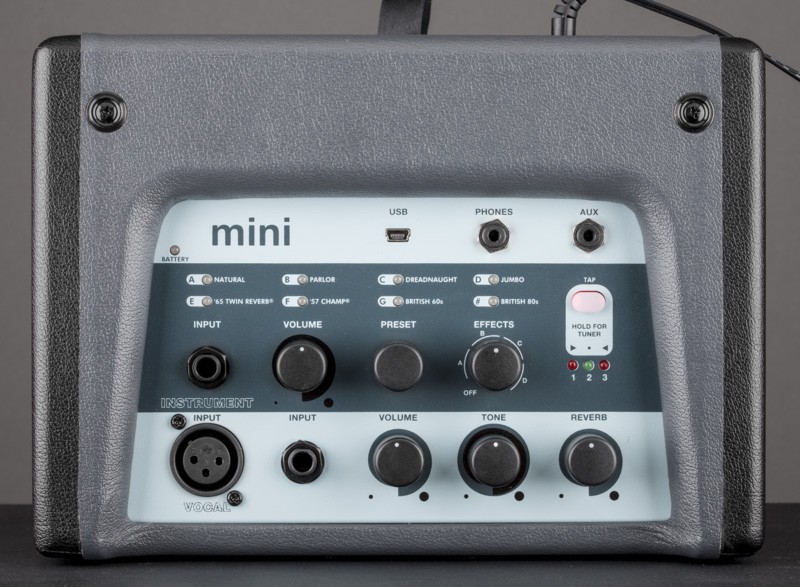 Fender Passport Mini Portabler Combo Amp mit 7 Watt MUSIC CORNER